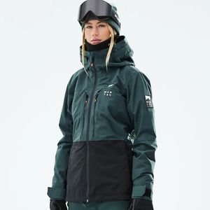 Montec Moss snowboard jacket in dark Atlantic color